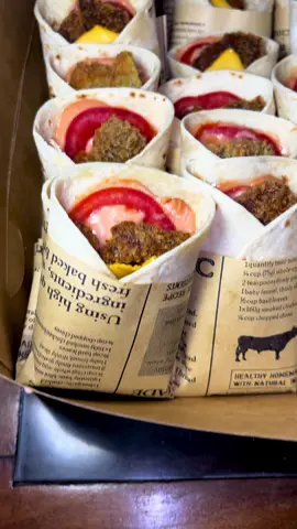 Retrouvez notre catalogue sur WhatsApp au 07 59 33 27 37 #faitmaison #mignardisessalées #mignardisessucrées #abidjan225 #abidjan_tiktok #abidjan225 #ivoirianfood #fyp #pourtoi #cotedivoire! #viralditiktok