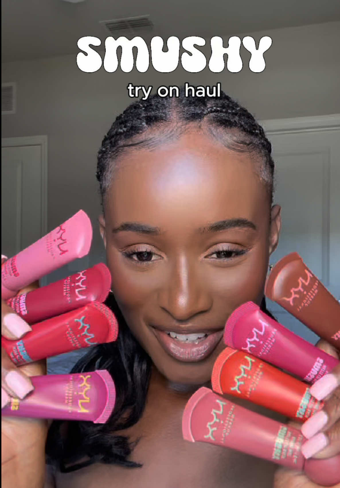 smack. smooch. SMUSHY 😘 get ur hands on all 12 shades nowww 🍓 @Alayze🧸 #smushy #lipbalm #liphaul #mattelips