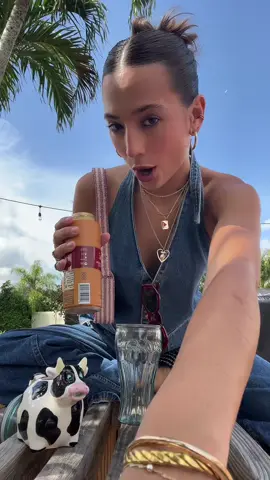 HAPPY SATURDAY WYD TODAY ILYSM (say it back rn) #OOTD #morning #comewithme #grwm #morningwithme #morningchat #shorthair #easyicedcoffee 