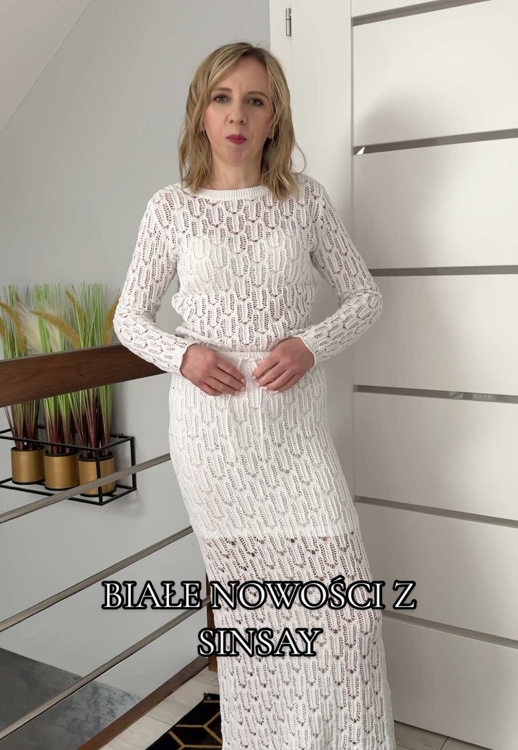 Białe nowości z Sinsay Linki do ubrań w BIO #sinsay #sinsaypolska #sinsaylooks #sinsaysquad #ażurowaspódnica #ażuroweubrania #białasukienka #spódnicajeansowa #białeubrania  @sinsay (współpraca reklamowa)