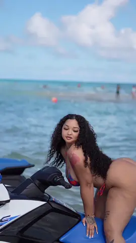 Jet ski shawdyy…. Could you beat me in a race? 🏁💦
