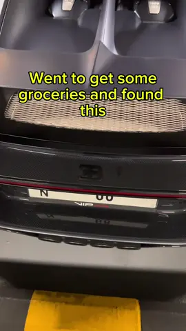 Guess the city 👀  #skjall_carspotting #bugatti #hypercar #luxurycars #dubai 