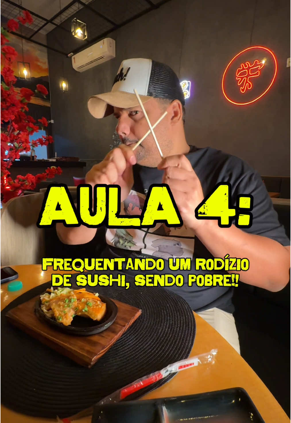 AULA 4: Como se comportar em um rodízio de shushi, sendo pobre😂😂 Logo mais voltaremos com mais uma aula, do nosso curso de como se comportar em restaurantes, sendo pobre!