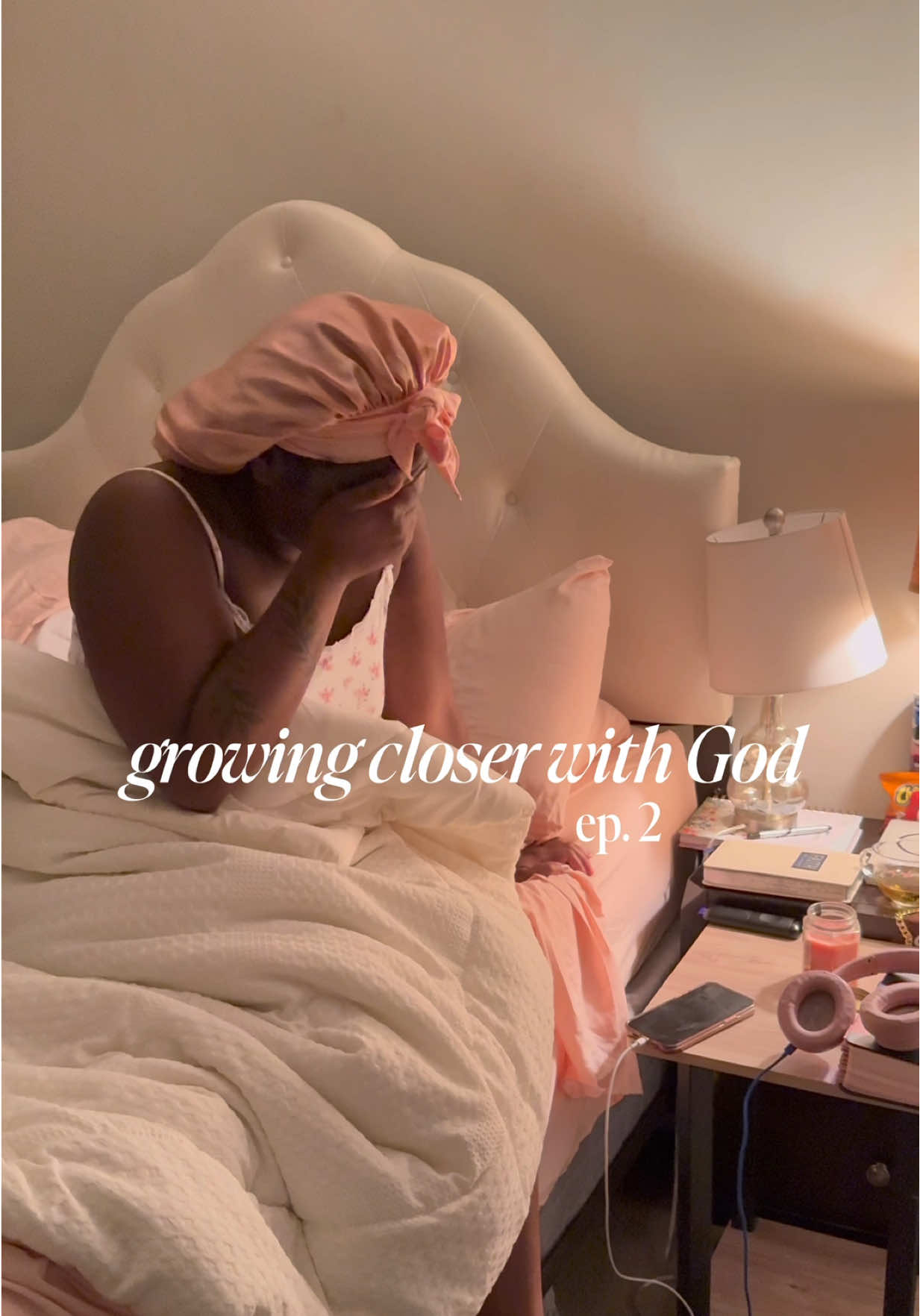 i think the best way to start something is to just do it, not being a perfectionist over it or anything. just get up & do better than yesterday 🫡🎀.  #christian #christiantiktok #christiantok #5amclub #5ammorningroutine 