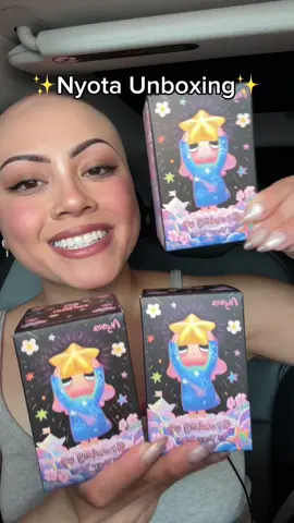 Nyota blind unboxing. I love this series omg 😭 