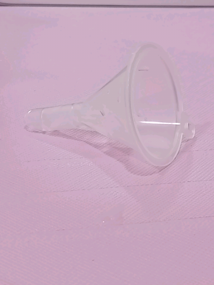 Ang hirap mag-refill ng serum na hindi natatapon? Girl, this mini funnel is the answer! Perfect for castor oil, essential oils, and any lash or brow serum refill. No mess, no waste — just clean refills every time. Available na, link in bio bestie! #MiniFunnel #BeautyHack #RefillHack #CastorOilHack #SerumFunnel #NoMessHack #DIYBeautyTools #RefillableBottle #LashSerum #BrowSerum #AffiliatePH #SmallBusinessPH #TikTokMadeMeBuyIt  #BeautyToolsPH #TikTokFinds #FYP