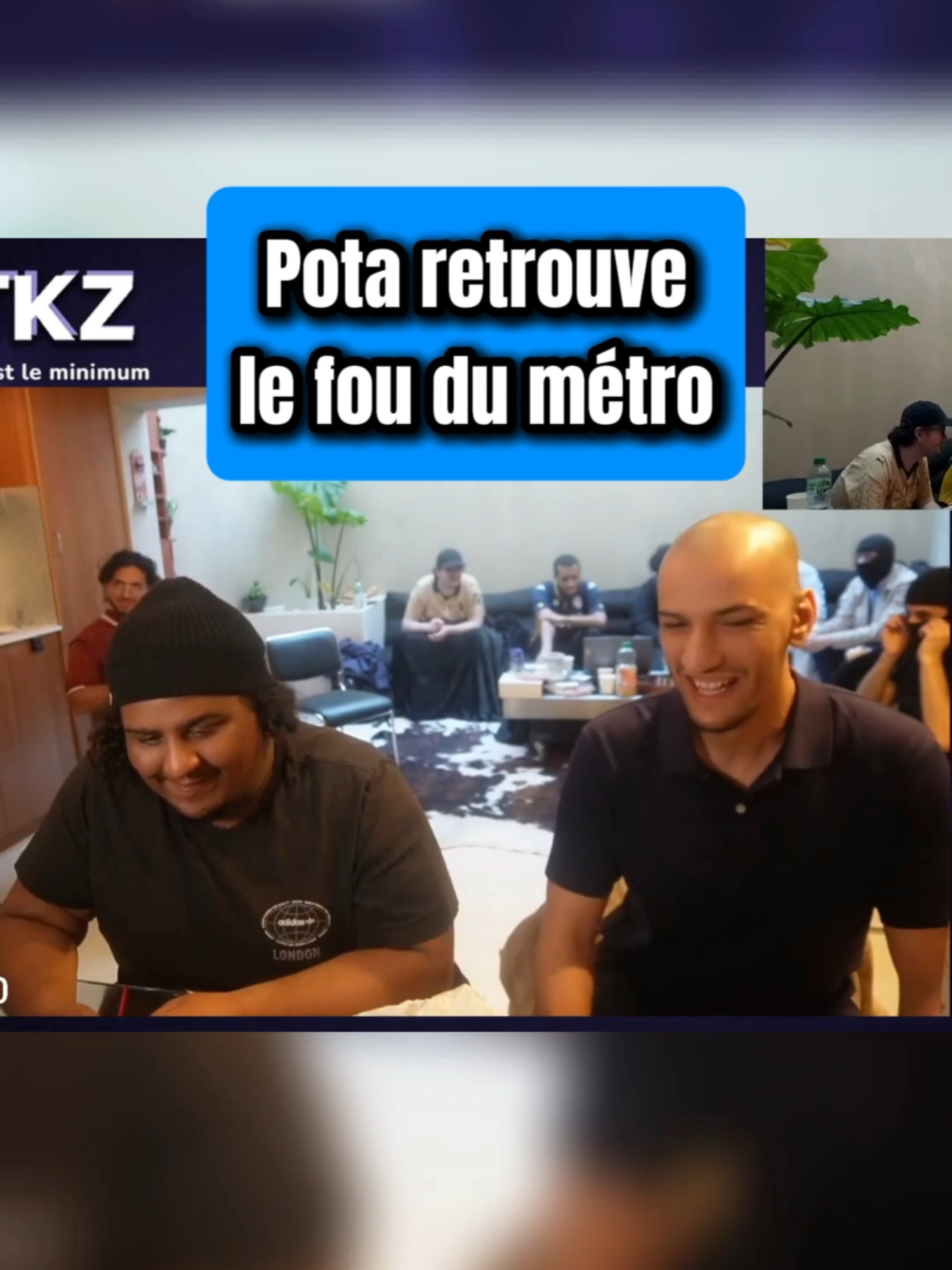 Potatoz retouve le fou du métro sur le live de Botkz #potatoz #potatozytb #cacabox #ccb #livechat #livetchat #botkz #ali