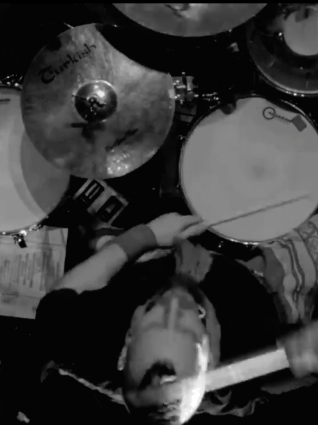 ♪ | Engenheiros do Hawaii - Perfeita Simetria. • #engenheirosdohawaii #perfeitasimetria #humbertogessinger #rocknacional #mpb #musicanacional #lyricsvideo #editsounds #fyyyy #fypシ゚ #tipografiasmusicas 