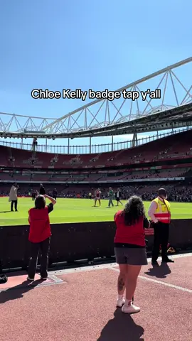 begging she stays! #chloekelly #arsenalwfc #badgetap #WomensFootball #arsenal 