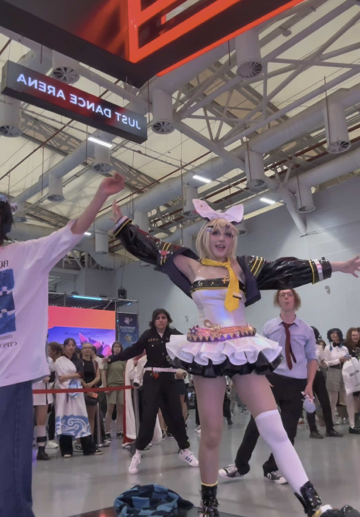 #musedashrin #musedash #musedashcosplay #vocaloid #vocaloidcosplay #kagaminerin #kagaminerincosplay #musedashrincosplay #justdance #justdance2015 #happy #fyp 