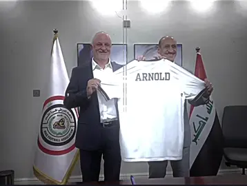 شاهد | الاتحاد العراقي يبرم عقد تدريب المنتخب الوطنيّ مع الأسترالي غراهام أرنولد ومساعدهِ ستانتون لقيادته خلال المدةِ المقبلة من تصفياتِ كأس العالم 2026.#المنتخب_العراقي #تيم_fbi⚡ #تيم_فابينهو🇧🇷 #تيم_فابيو♔ #العراق🇮🇶❤️ 