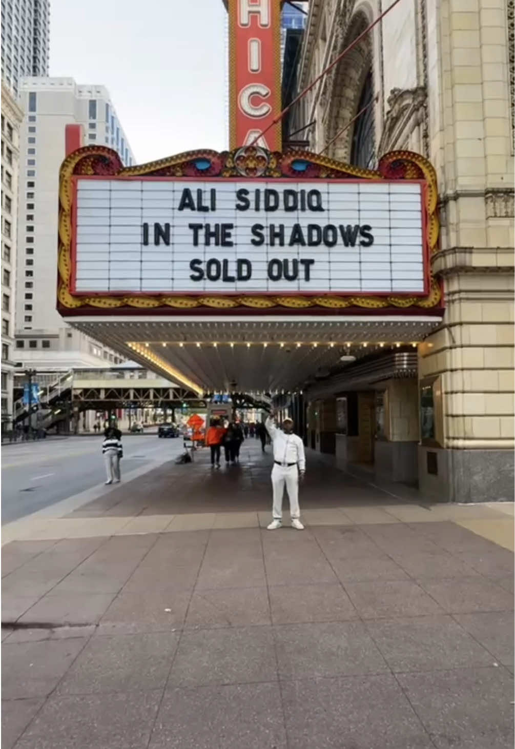 Chicago see you at 7pm.  Sold out a week in advance for the 2nd time.  3600 tickets!