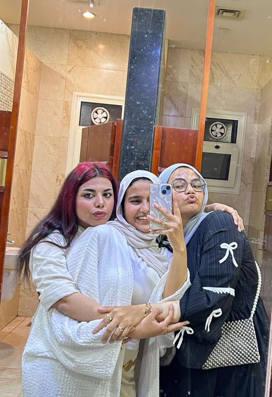 😂😭#اولي_جامعه #university #frindsforever #viralvideo #fypシ゚ 