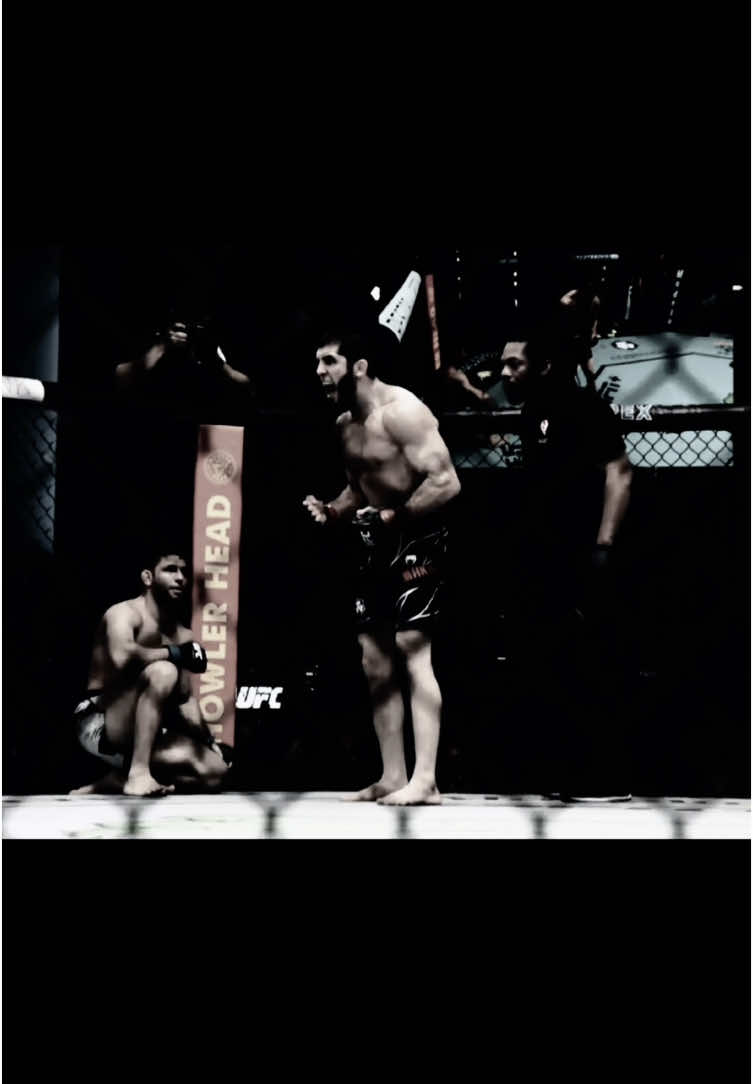 The 🐻 #islammakhachev #UFC #mma #fyp #ufcrussia #combatsports #wrestling #trending #ufcedit #dagestan #humbled #iliatopuria #islammakhachevcampion #tulbmma 