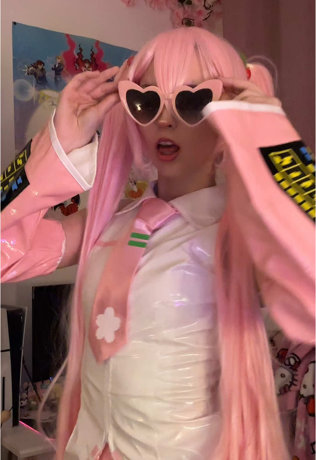 sassy sakura miku save me sassy sakura miku #ccinnabunii #cosplay #miku #hatsunemiku #sakuramiku #vocaloid 