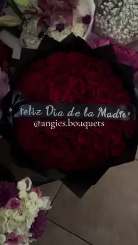 feliz dia de la madre<3 - - - #foryoupage #mothersday #50countroses #ramos #felizdiadelasmadres #angies.bouquets #foryou #fyp 