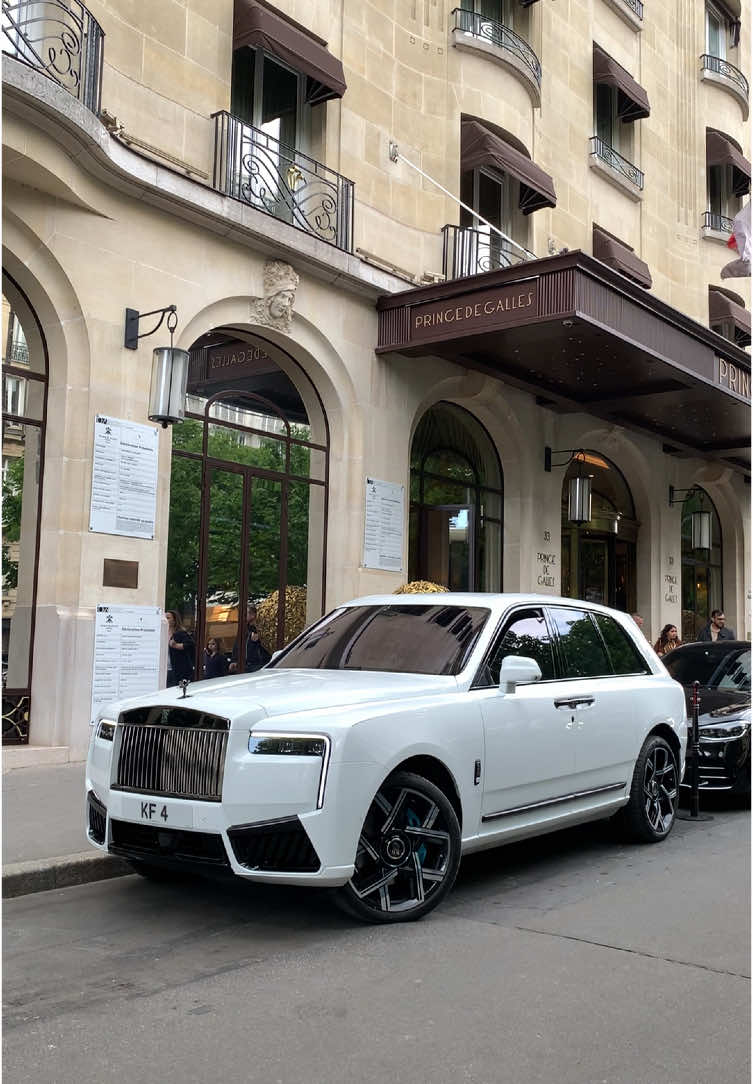 RR LifeStyle 💸 #rollsroyce #supercar #mafia #luxury #luxurylife #luxurylifestyle #Lifestyle #paris 