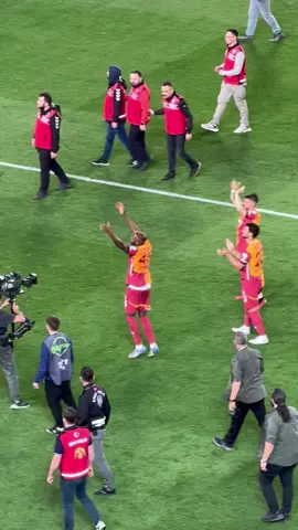 Trabzonspor galibiyeti sonrası Osimhen #galatasaray #trabzonspor #osimhen 