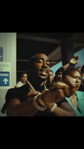 « Tupac x Biggie » East or West old Rap Era is the best. #2pac #biggiesmalls #oldera #westside #eastside 