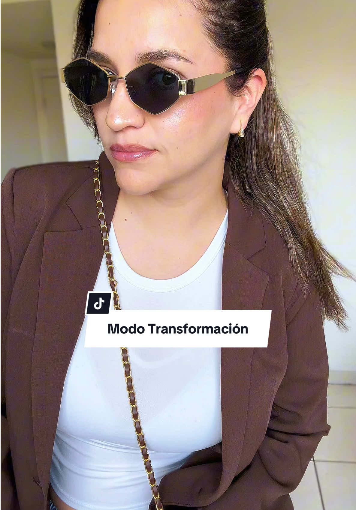 GRWM transitions, Una buena transformación empieza con actitud… Pero un blazer marrón hace el resto. ¿También tienes ese outfit que te cambia la vibra? #g#grwmt#transformaciónc#cambiodelookb#blazervibesm#modaelegantee#estilolatinol#latinaentiktokl#lookconestilob#bosslookc#closetinspiraciónt#tiktokmiamig#glowuprealcreatorsearchinsights #parati 