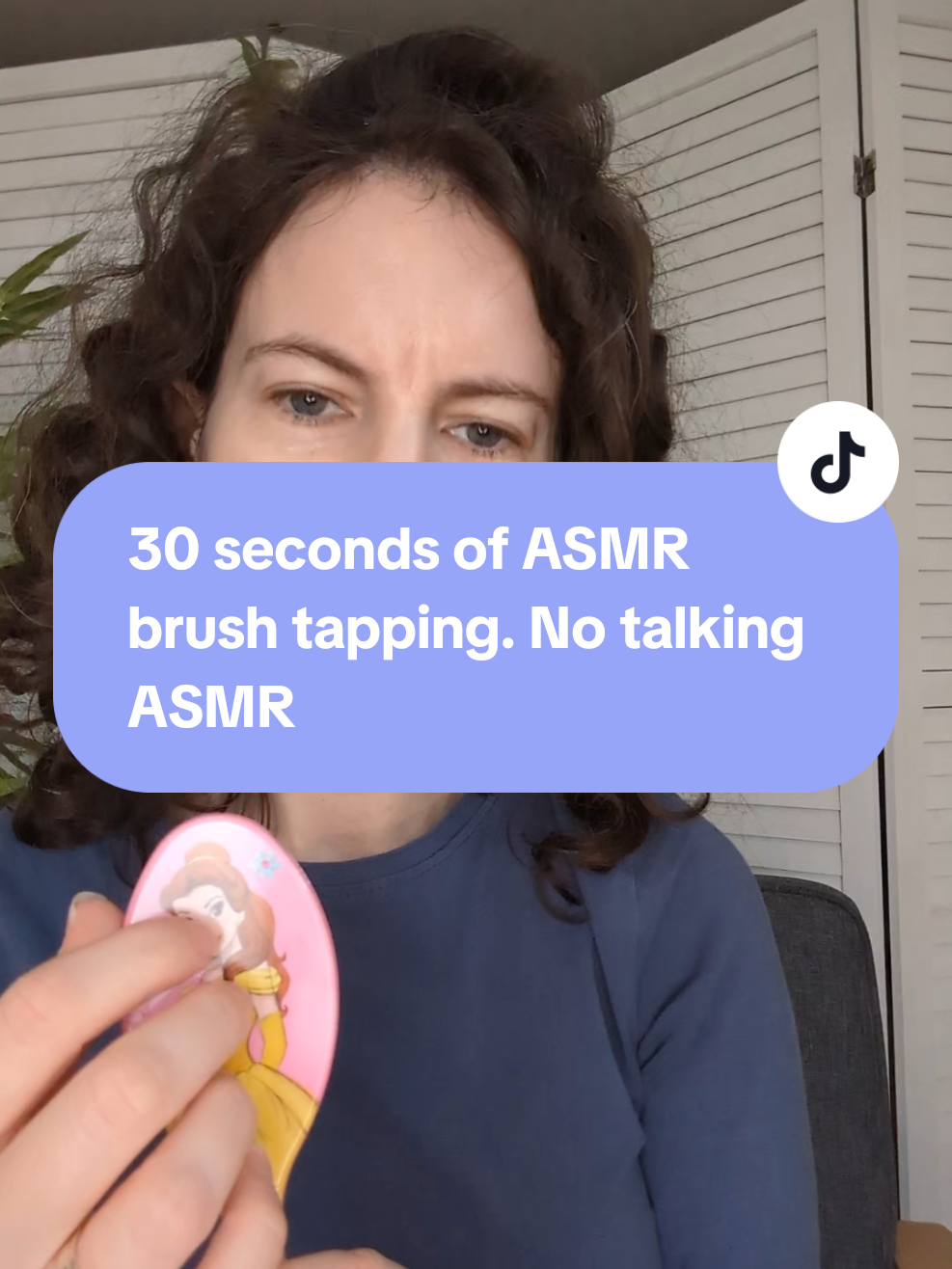 Replying to @dandelions_177 I hope you like the brush tapping 💚 Enjoy 30 seconds of no talking ASMR brush tapping. Gentle ASMR. #calmaliasmr #asmr #asmrsounds #asmrvideo #asmrtiktoks #notalkingasmr  #asmrtapping 