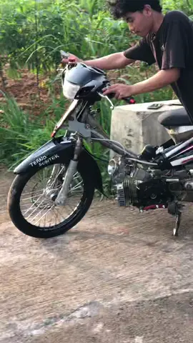 🤗#fyp #fizr #agstyle #agstyle5km #fizragstyle #langstyle #2stroke #masukberanda 