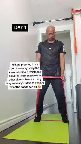#🇨🇦 #shoulderworkout #militarypress  #resistanceband #bodybuildingmotivation #pleasefollow👈 #Canada 
