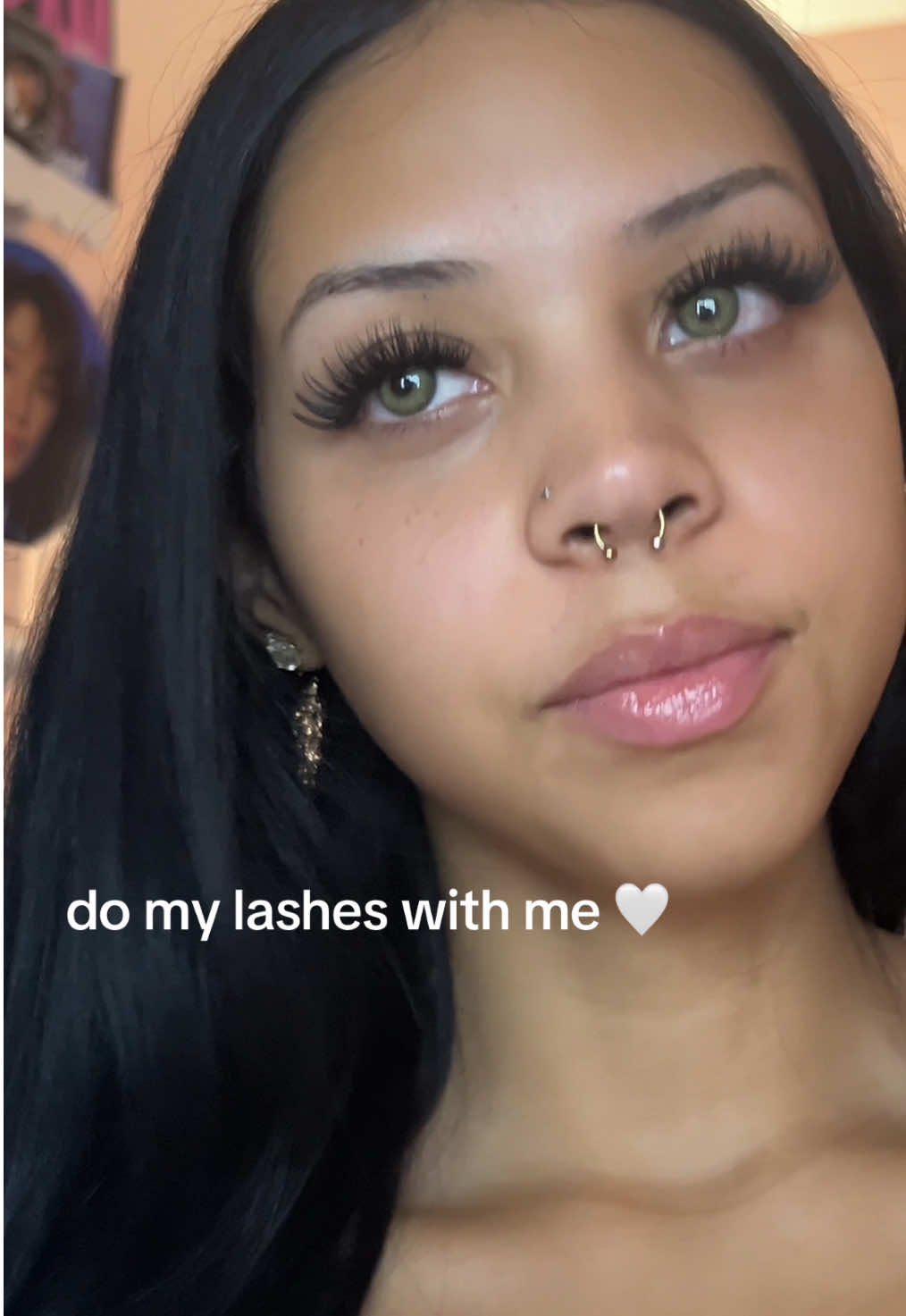 do my lashes using Flora lash clusters 🌸   #lashextensions #lashcluster #lashesoftiktok #clusterlashestutorial #ucoolmelashclusters @UCoolMeLashes 