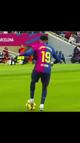 #لايك_متابعه_اكسبلور  تخيل هاذا بس عمره 17 سنه  @Lamin_Yamal  #العراق  #مشاهدة_ممتعة_للجميع🔥🖤  #تعليقاتكم  #الشعب_الصيني_ماله_حل 