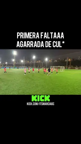 COMOO, AGARRADA DE CUL* #fyp #gymrat #streamer #kick #itsmarciagc #Fitness #fit #FitTok #futbol⚽️ #pichanga #femenina #streamers