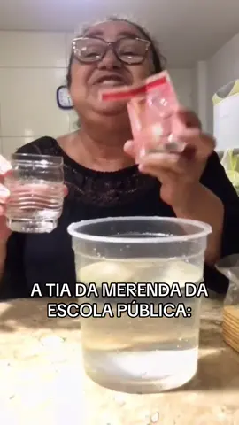A tia da merenda 