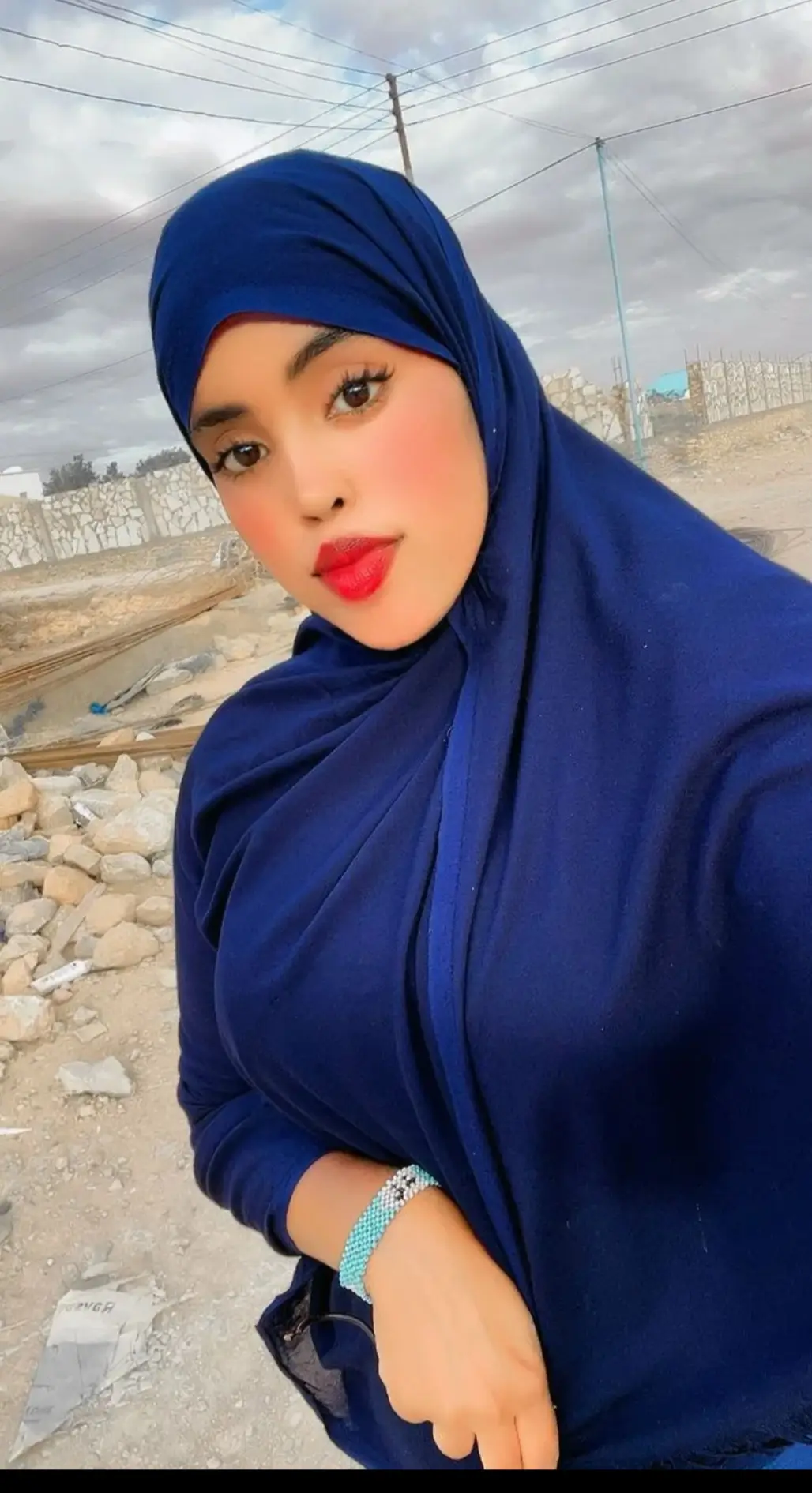 ciltaray intankuhestoo waxba igama maqna waxatahy wlshy mcn waxatahy hoyaday labad waxatahy sxbtay  hadii laigudhoho mantaa wlsha wanageda qime garan mayo waxan kuguqimeyo wlhy mar walbo waxan kuleyahay ale haikadayo dhemaneeey sharafbadaney❤️😭💋