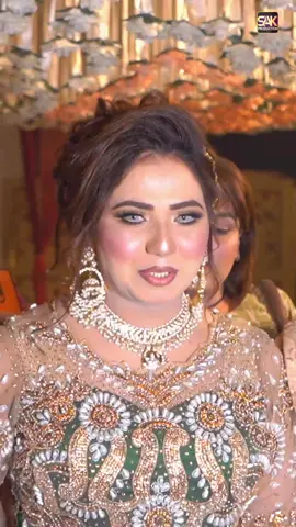 Mehak Malik Entry Goru Sohkat Birthday Party#viral #grow #trending #dance @🦋Mehak Malik official🦋 @🦋 Mehak Malik Official 🦋 @Mehak Malik Official @Chahat Baloch Official @Chahat Baloch official #LIVEIncentiveProgram #LIVERewards #PaidPartnership 