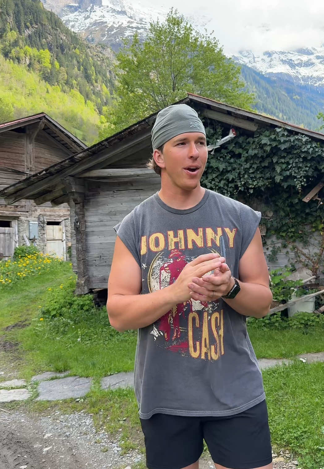 he’s so cute vlogging the cottage byeee lol 🥹 #fyp #tour #Vlog #switzerland 