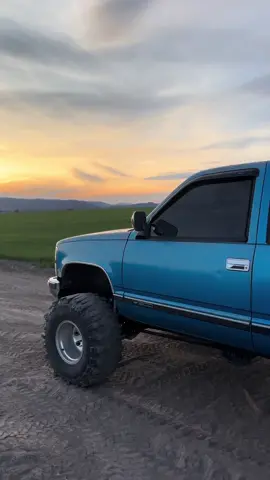 #obs #chevy #k1500 #15x12 #tsl #boggers #bahamablue #trending 