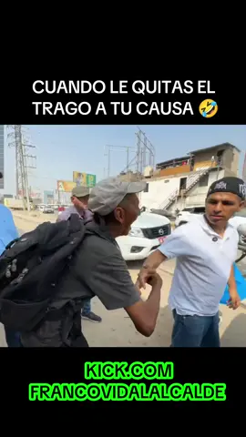 Dándonos chow el alcalde jajaja 🤣 #kickperu #fyp #clips #paratii #alcalde #streamer #ate 