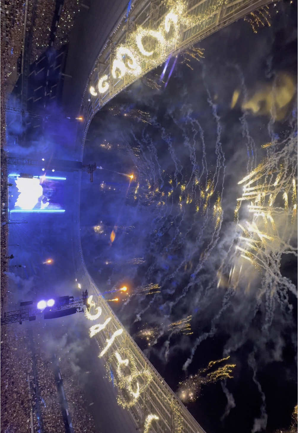 THE FINAL SHOW /// @DJ Snake 🐍🔥 #stadedefrance #thefinalshow #djsnake #letmeloveyou 