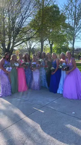 god bless my girls🤍🤍