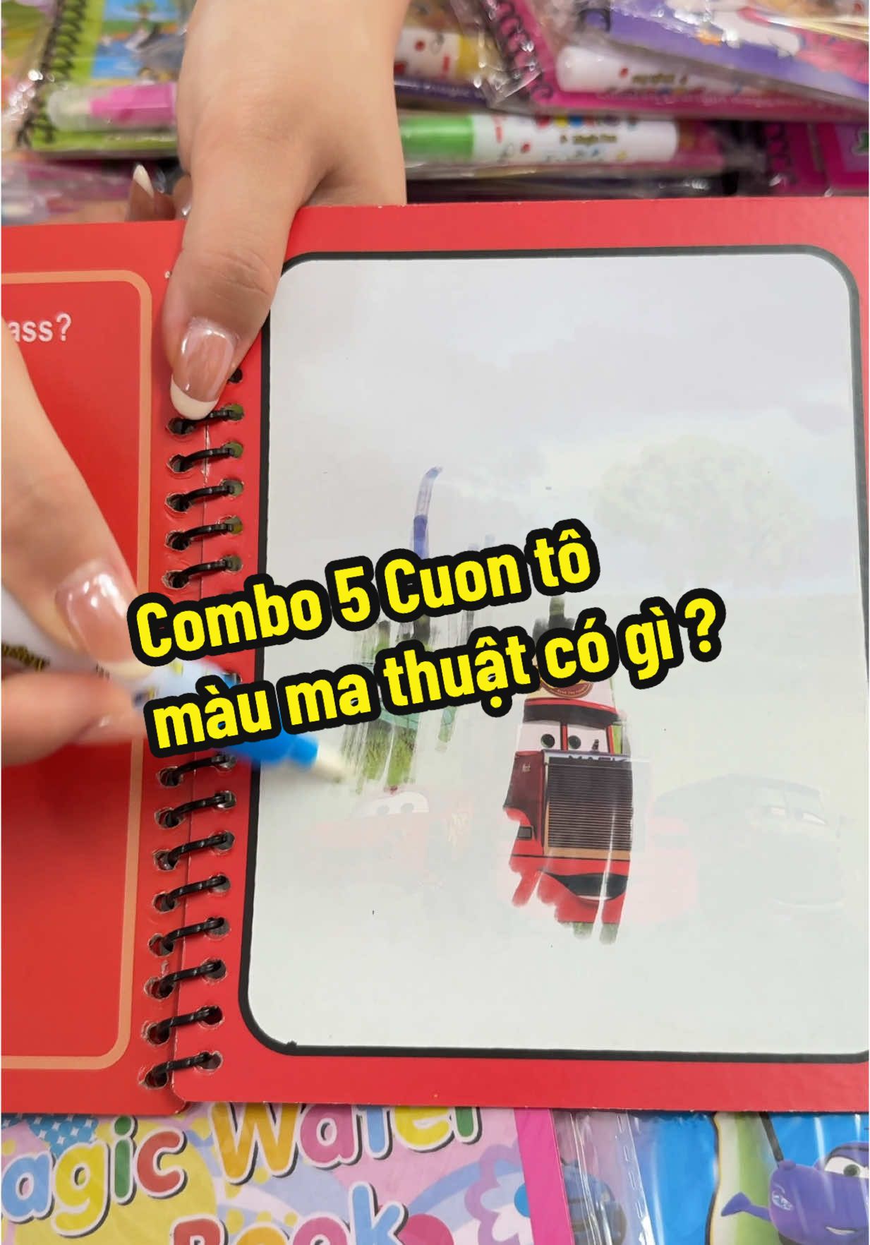 Những mẫu bé gái những mẫu bé trai mẫu nào cũng đẹp mẫu nào cũng xinh quan trọng nhất là bé có thể chơi đi chơi lại được nhiều lần xem lại cách cầm bút#cohoaidochoi #tomaumathuat 