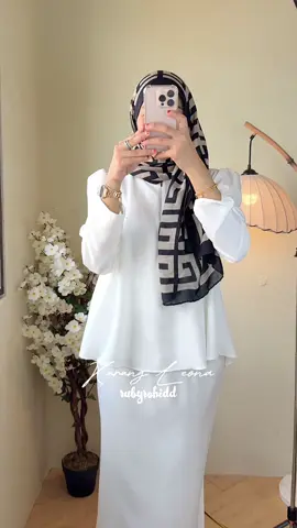 Replying to @A z L i E n Baju kenduri xsampai RM50 .  Cutting mmg cun sgt 🥰  #kurungleona #bajukurung #kurungmura 