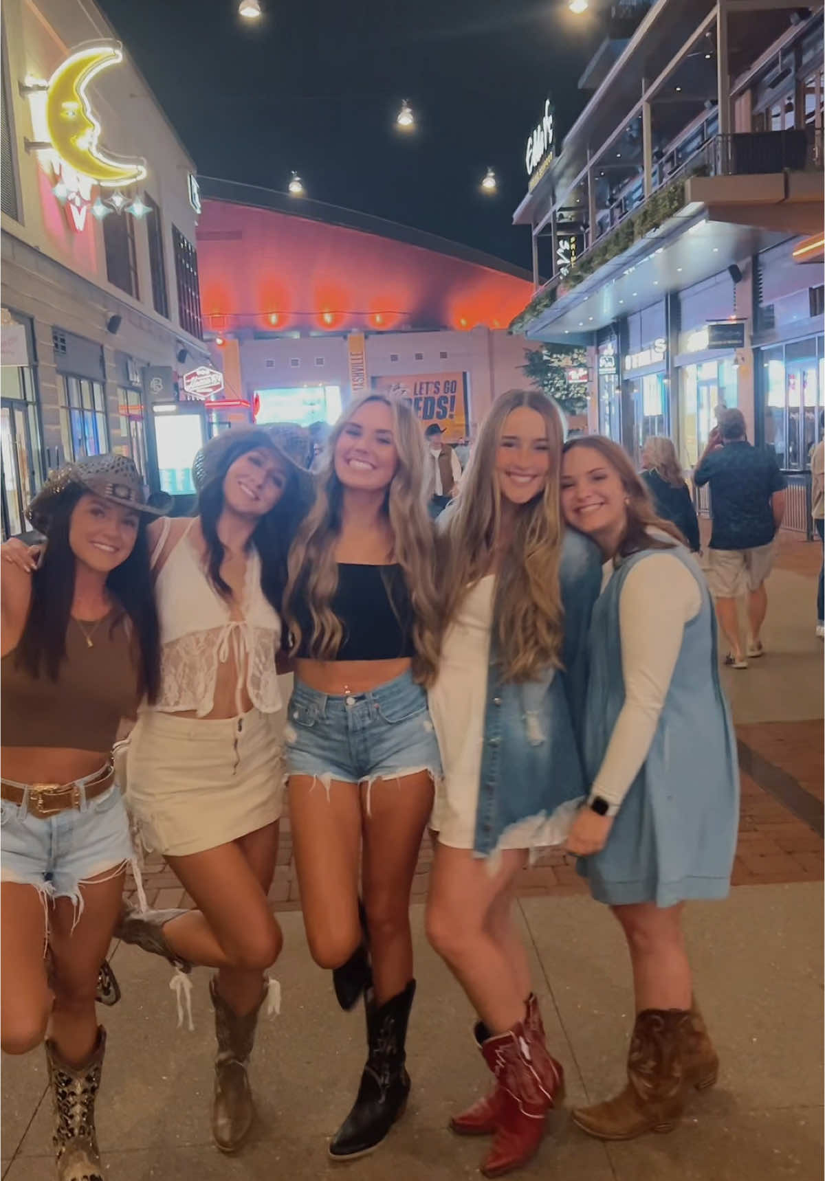 my girlssss🖤🖤 #21 #bday 