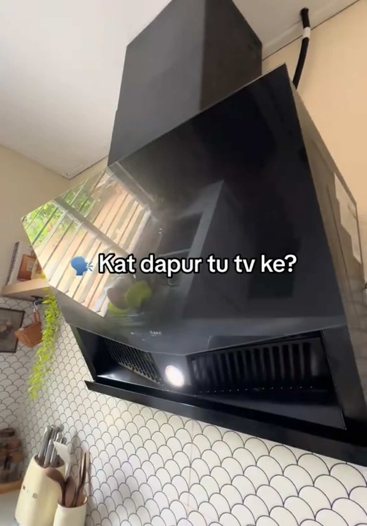 Dapur bersih, bau pun segar. Nak masak tanpa risau bau melekat. Rubine cooker hood memang power 🤗 #rubine #rubinecookerhood #cookerhood #kitchengadgets #kitchenware #kitchendesign #dapurminimalis #dapurestetik #barangviral #barangmurah 