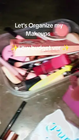 Makeup organizing naaa #fyp #makeitviral #fyppp #grwm #MakeupRoutine #makeup #makeups #messy #beauty #fda #nobashing #content 