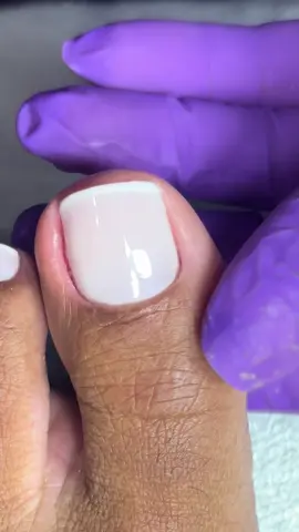 Aplicação de adesivos artesanais 🤍💙 . . . . . . . Adesivos da  @Juh adesivos  . . . . . . . #creatorsearchinsights #tiktokmefezassistir #CapCut #tik_tok #esmalte #viraliza #fouyourpage #unhas #inspiracao #flypシ #reelsviral #azul #nails #manicure #esmaltacao #reelsviral #nailart #musica #manicure 