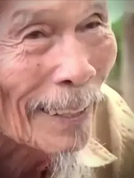Nếu hồi ấy mà ông cưới vợ thì Việt Nam tổn thất 1 anh hùng. Cũng may là ông trốn nên mới bị lộ. Nhà nước phát hiện ông giấu tài nhanh thật.