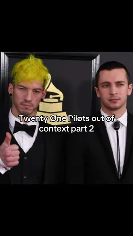 iTs PRetTy CoOl😂#tylerjoseph #clancyworldtour #twentyonepilots #joshdun #concerts #stayalive #vine @twenty one pilots @joshua dun 