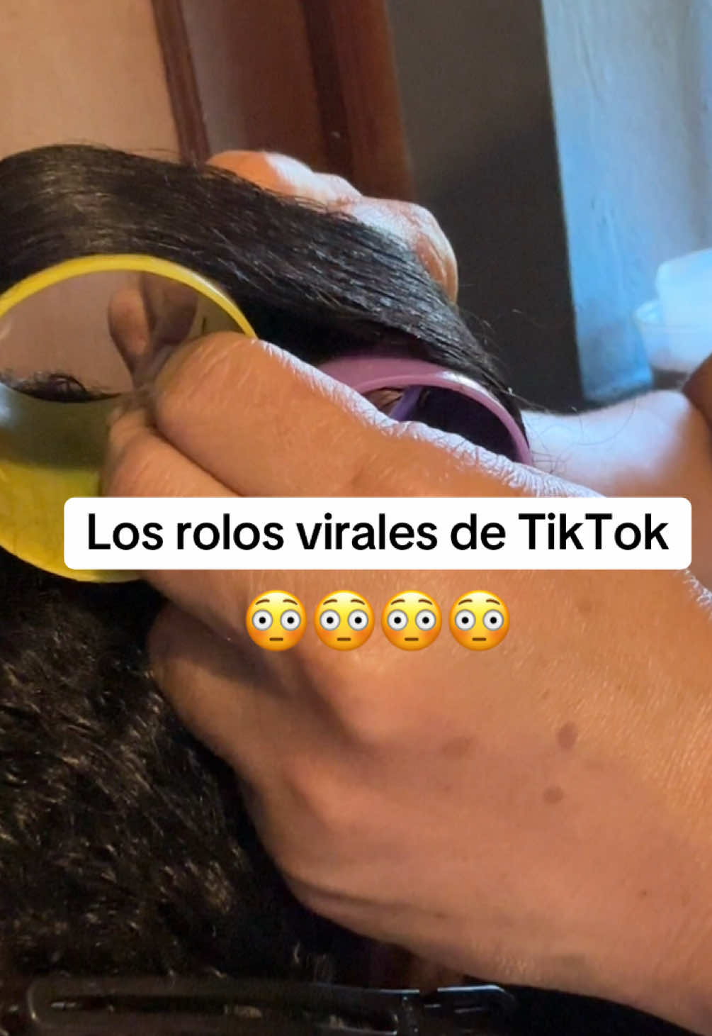 Nos pusimos a inventar 😂 normalmente duro 50 minutos en el secador con este método en 30 minutos estábamos seca 😳 #rolosdominicanos #viralvideos 