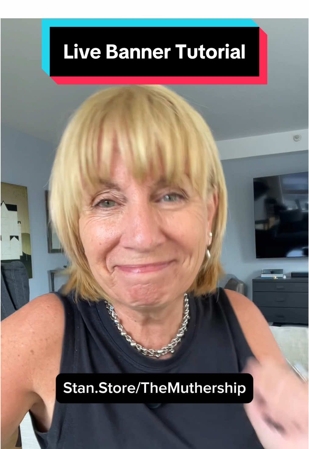 Live download tutorial: @themuthership tiktok helen 💙  If you need help with your social media comment “studio” and I will message you xox 🌟 #socialmediahelp #contentcreationtips #beginner #themuthership 