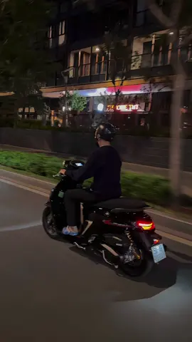 Stylo vừa chạy vừa lo…🤒 #southvietnamscooterteam🇻🇳 #stylo160 #stylo #xuhuong #fyp #viral #vjp #vietnam #indonesia 