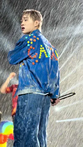 Ngạo nghễ trong mưa 🫶 #anhtraisayhi #ngaonghe #captain #anhtutus #hurrykng #isaac 